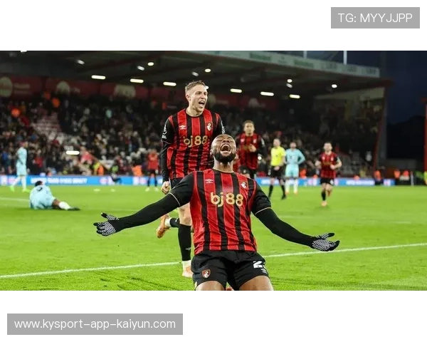 法兰克福边卫布朗可能离队,豪门争夺愈加激烈,法兰克福布丁 法兰克福边卫布朗可能离队,豪门争夺愈加激烈,法兰克福布丁